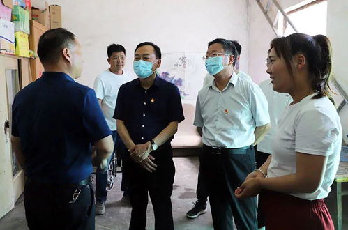 黄河交通学院党员干部赴二铺营村开展脱贫攻坚工作